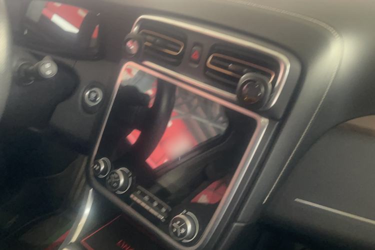 Used Lynk & Co 01 2017 2.0T Two-Wheel Drive Pro Edition
