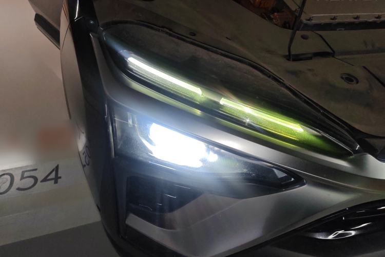 Used Nio ES8 2018 355 km Base Version 7-Seater Edition