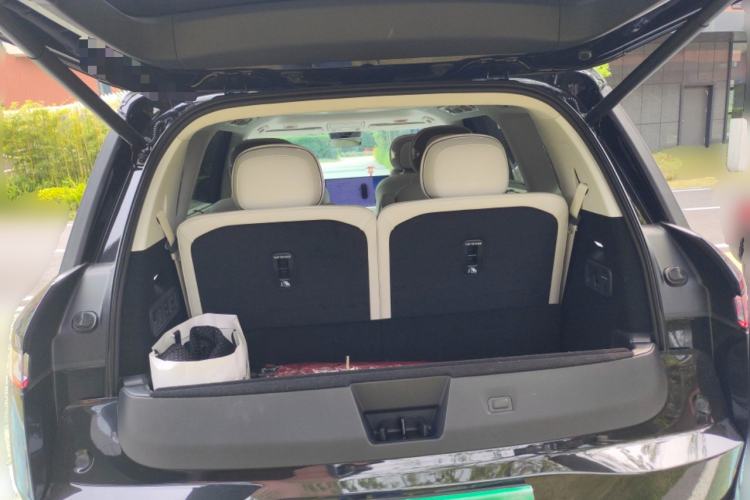 Used Lynk & Co 900 2025 2.0T Ultra
