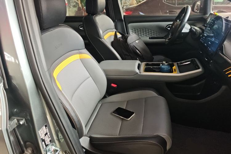 Used AION Y 2022 70 Intelligent Edition Lithium Iron Phosphate Right Front Seat