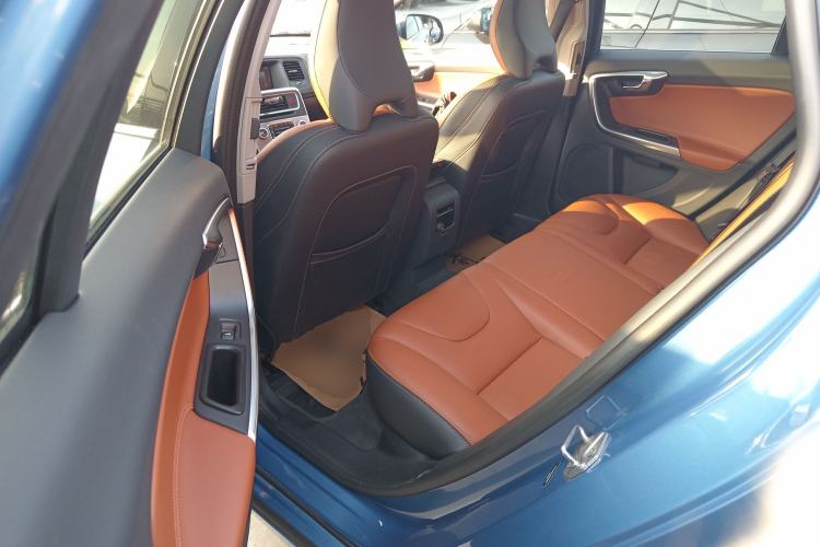 Used Volvo V60 2017 T5 Zhiya Edition China V Standard