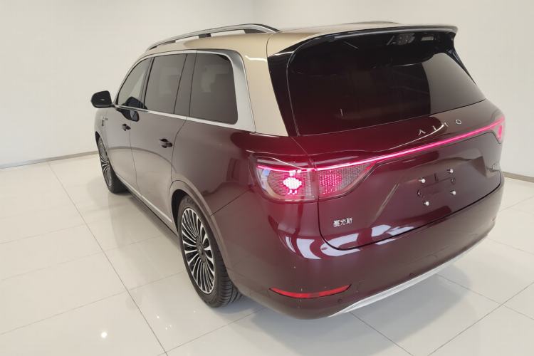 Used Hima AITO M9 2025 Extended-Range Ultra Version 52 kWh 6-Seater