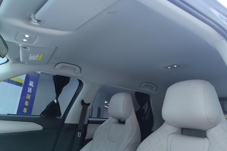 Used BYD Yuan UP 2024 401 km Active Version
