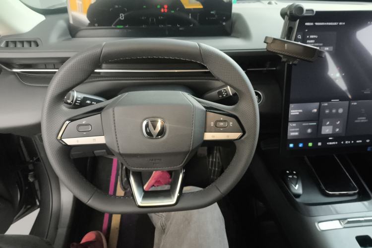 Used CHANGAN Eado PHEV 2025 Smart New Blue Whale 145KM High-Energy Edition
