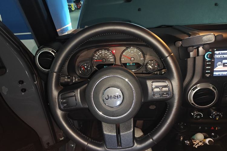 Used Jeep Wrangler 2014 2.8TD Sahara Four-Door Edition