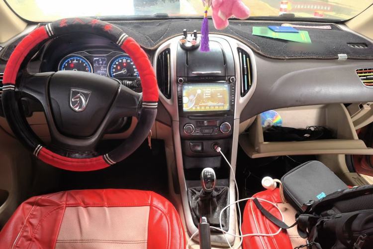 Used Baojun 610 2014 1.5L manual Comfort trim level
