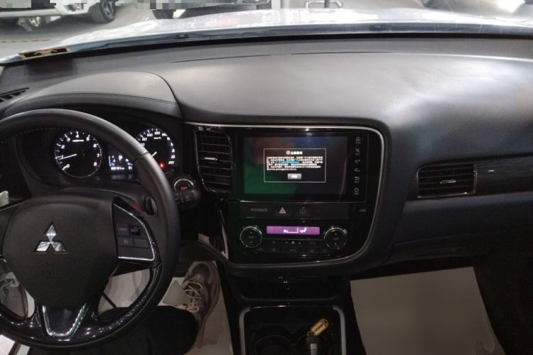 Used Mitsubishi Outlander 2020 2.4L 4x4 Zhi Xiang Edition 5 Seats