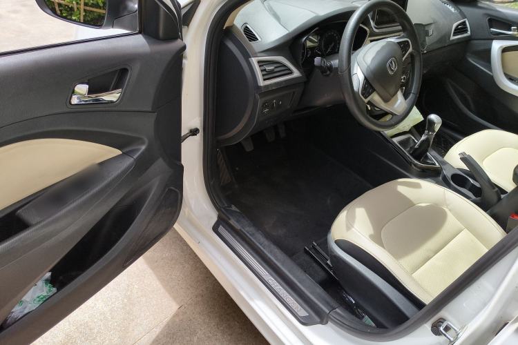 Used CHANGAN Alsvin V7 2015 1.6L Manual Enjoyment Model China IV Standard Driver Seat