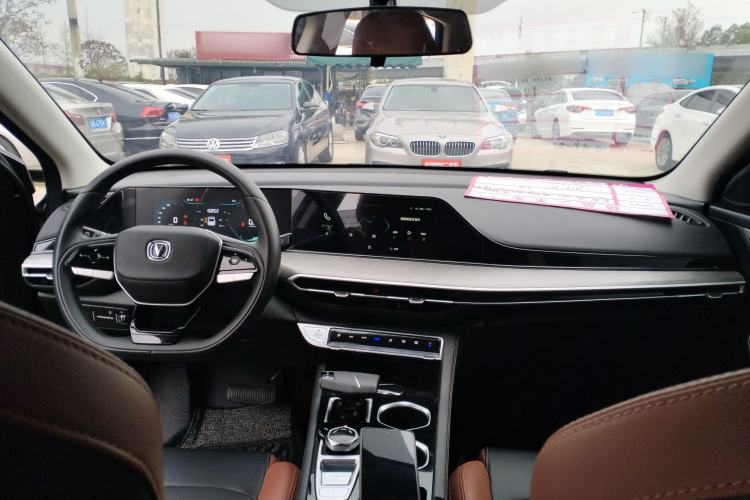 Used CHANGAN Eado 2023 Changan Edition PLUS Blue Whale NE 1.4T GDI DCT Prestige Version