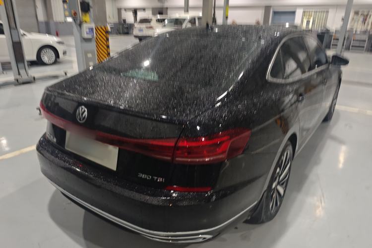 Used Volkswagen Passat 2025 Premium Version 380TSI Dragon Edition Rear Right 45 Deg