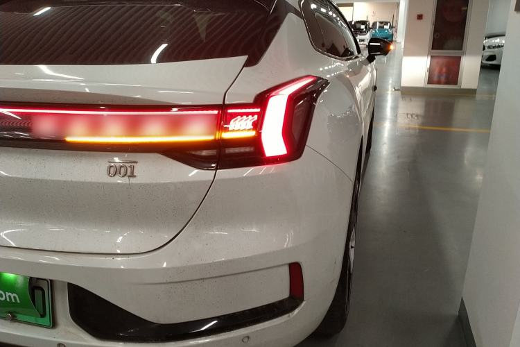 Used Zeekr 001 2022 Ultra-Long Range Dual-Motor YOU Version Right Rear Taillight