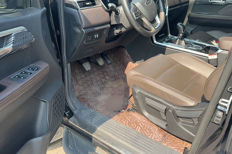 Used JAC Hantoo 2021 2.0T Commercial Version Manual Diesel Two-Wheel Drive Elite Large Double Cabin HFC4DB2-2E