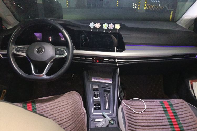Used Volkswagen Golf 2021 280TSI DSG Pro Center Console