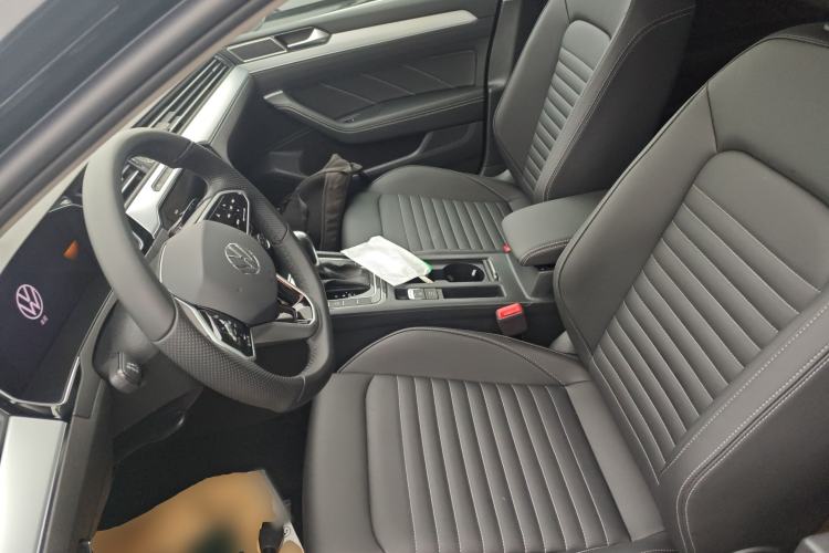 Used Volkswagen Magotan 2025 Zhongxiang Version 280TSI DSG Comfort Edition
