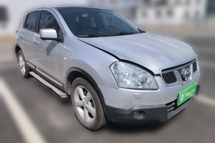 Used Nissan Qashqai 2012 2.0 XV Dragon CVT 4WD Front Right 45 Deg