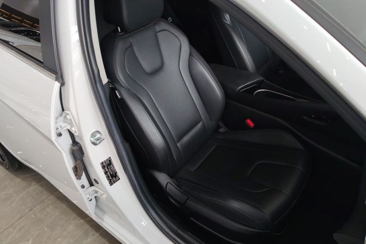 Used Hyundai Elantra 2021 1.5L CVT LUX Prestige Edition
