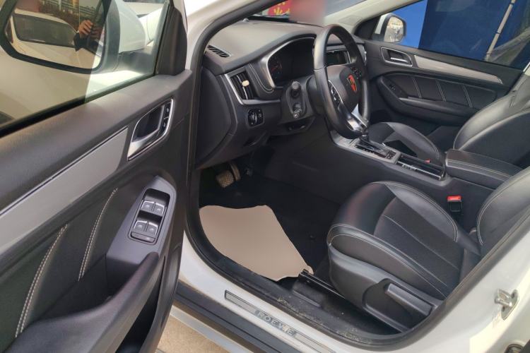 Used Roewe RX5 2018 20T Two-Wheel Drive Automatic Internet Smart Edition