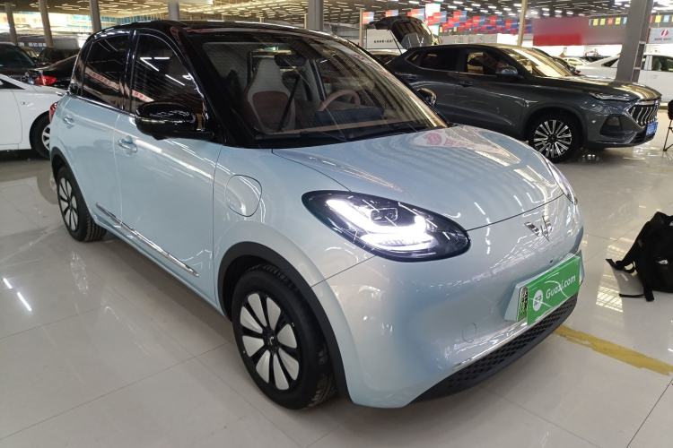 Used Wuling Bingo 2025 410 km Lingxi Deluxe Edition Front Right 45 Deg