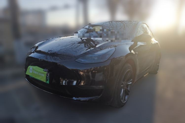 Used Tesla Model Y 2023 Long-Range All-Wheel-Drive Version