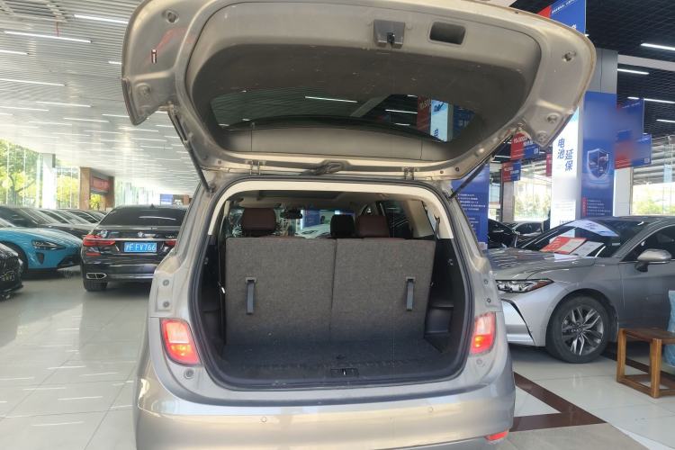 Used Buick GL6 2019 18T 6-Seater Connected Luxury Version China VI Standard