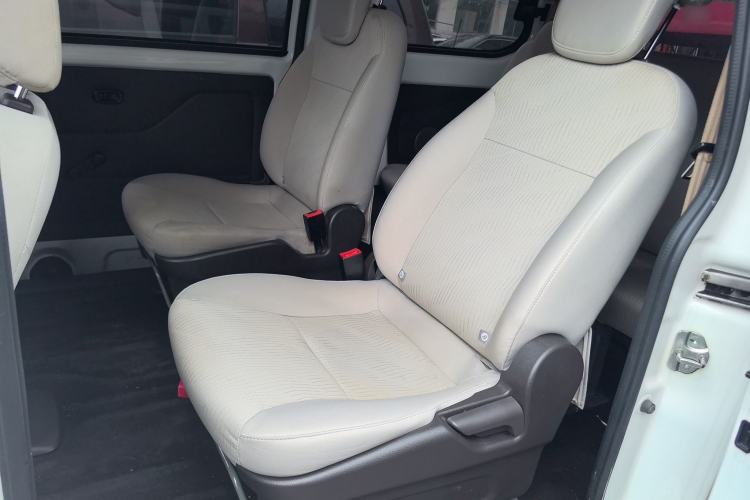 Used Wuling Hongguang V 2022 1.5L Enjoy Edition Hydraulic Power Steering LAR