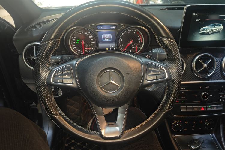 Used Mercedes-Benz A-Class (Import) 2016 A 200 Fashion Model