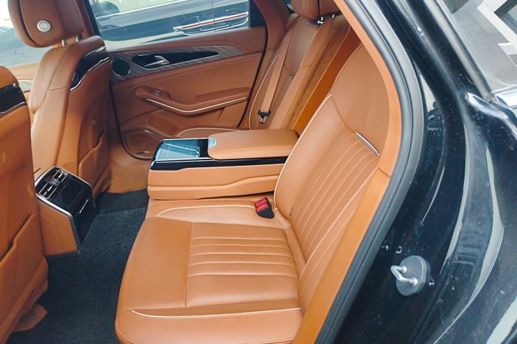 Used Hongqi H9 2023 2.0T Smart Connect Flagship Edition
