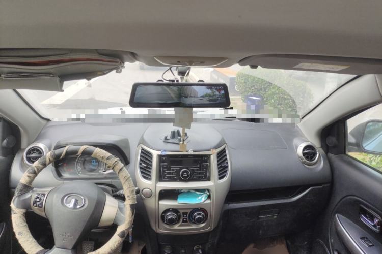 Used Great Wall M4 2012 1.5L Manual Comfort Version Center Console