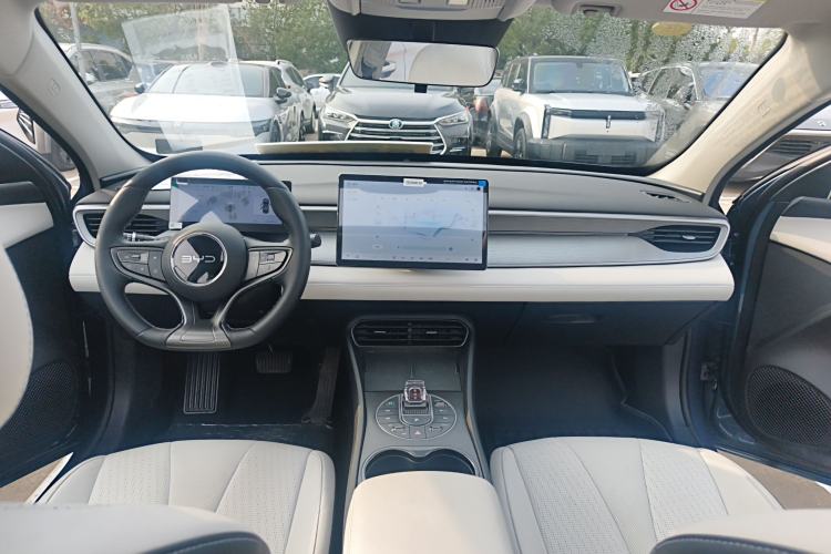 Used BYD Seal 05 DM-i 2025 DM-i Intelligent Drive 120KM Flagship Model
