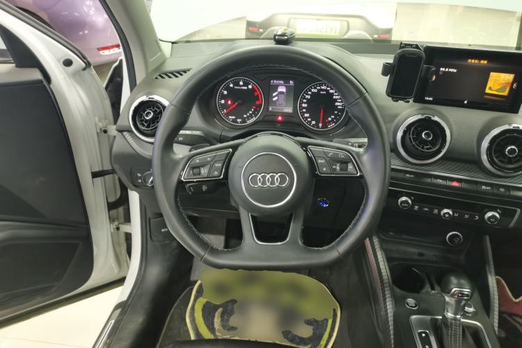 Used Audi Q2L 2022 35 TFSI Fashion Dynamic Model Steering Wheel