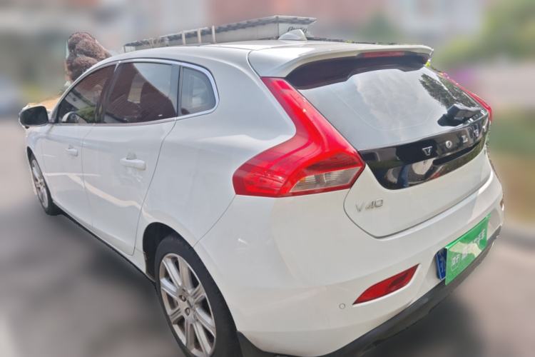 Used Volvo V40 2018 T3 Zhiya Edition Rear Left 45 Deg