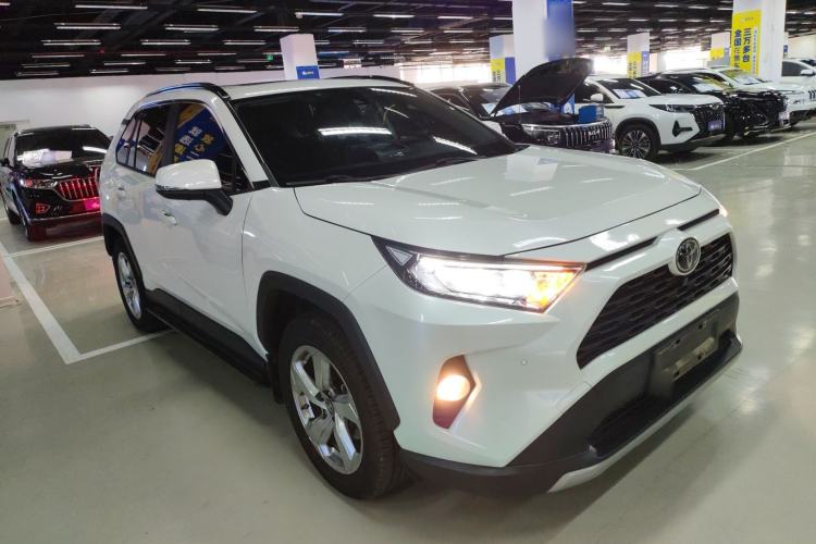 Used Toyota RAV4 2020 2.0L CVT Two-Wheel Drive Fashion Edition Exterior 1