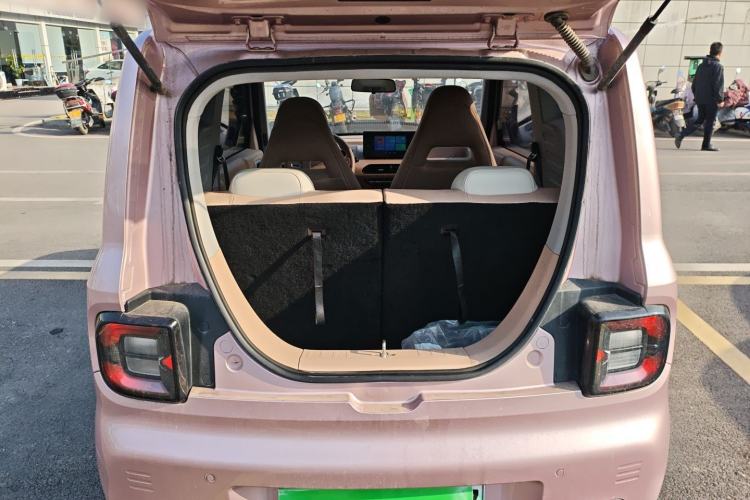 Used Geely Galaxy Panda 2024 Panda Mini 200km Endurance Bear
