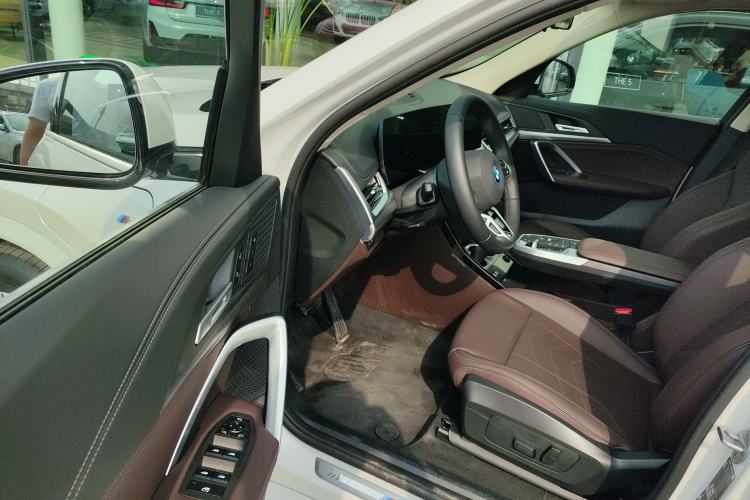 Used BMW iX1 2023 eDrive25L M Sport Package
