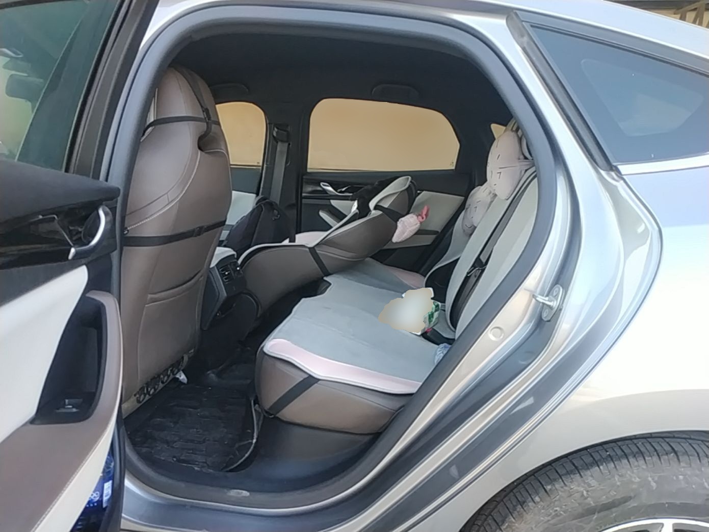 BYD Qin PLUS 2023 Champion Edition DM-i 55KM Leading Model — снимка 20