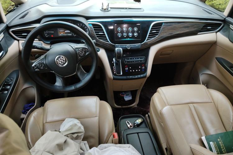 Used Buick GL8 2017 ES 28T Flagship Model China V Standard
