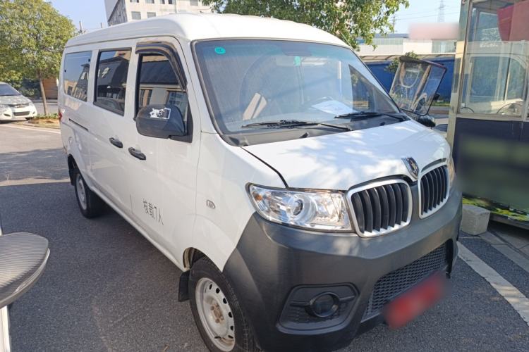 Used Jinbei Hiace X30 2023 1.5L Super-Comfortable Passenger Van 5/6/7-Seater Non-Air-Conditioned Version Model SWC15M
