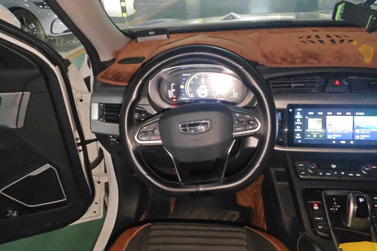 Used Geely Auto Emgrand X7 Sport 2022 1.8TD DCT Zhiya Trim
