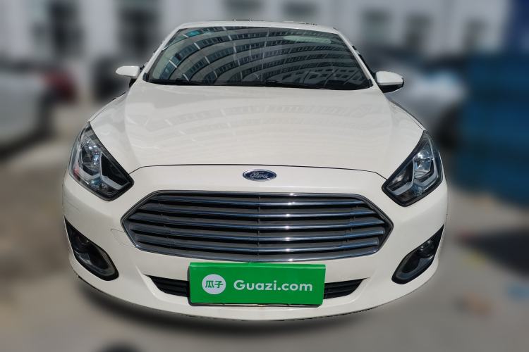 Used Ford Escort 2015 1.5L Automatic Fashion Model
