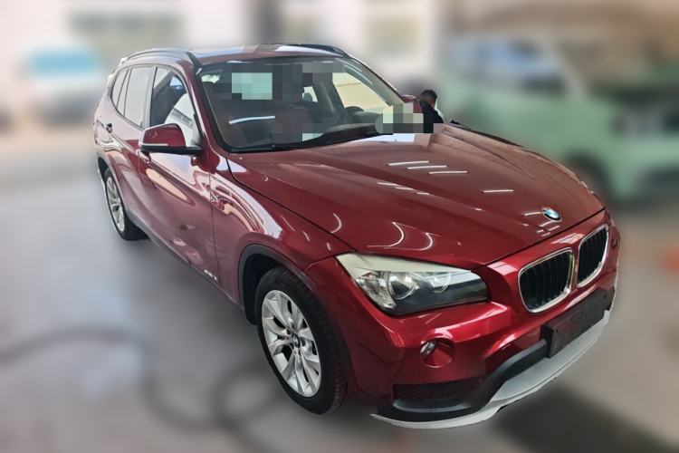 Used BMW X1 2014 sDrive18i Fashion Model Front Right 45 Deg