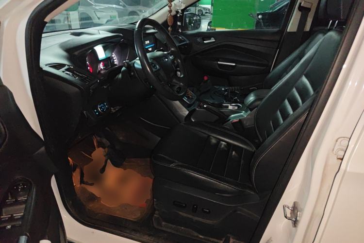 Used Ford Kuga 2015 1.5L GTDi Four-Wheel-Drive Elite Model Left Front Seat