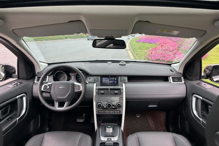 Used Land Rover Discovery Sport 2016 2.0T SE
