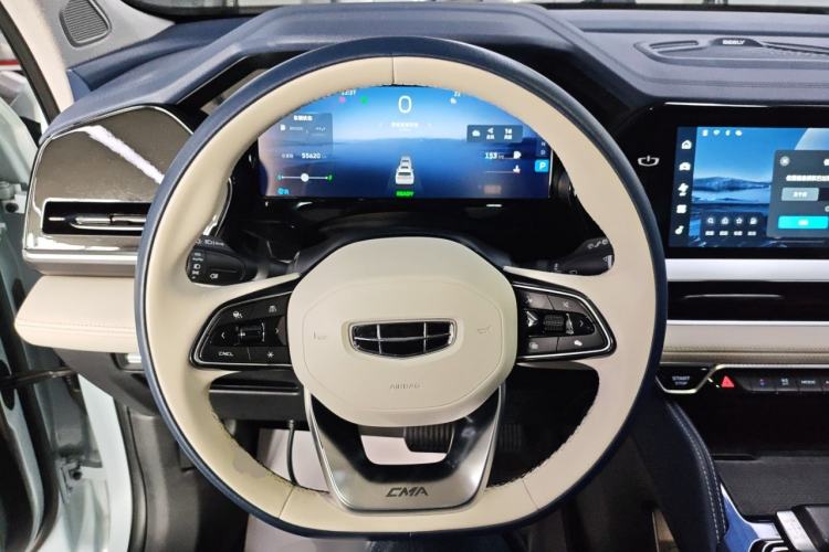 Used Geely Auto Monjaro L 2022 1.5T Leishen Hi·F Plug-in Hybrid Super Xun Steering Wheel