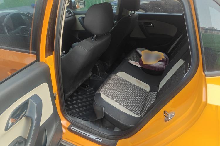 Used Volkswagen Polo 2012 1.6L Cross Polo Automatic Transmission