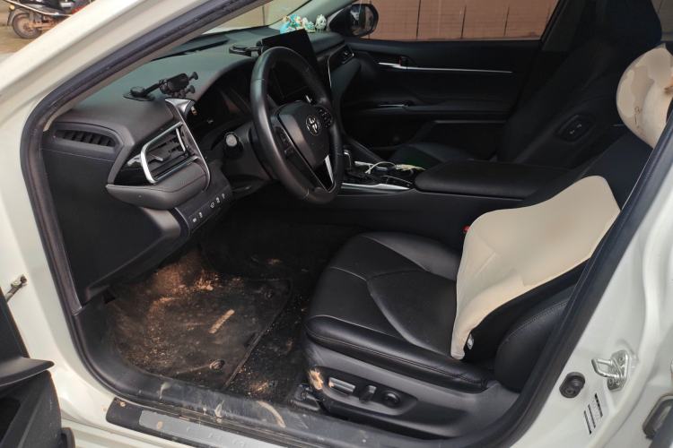 Used Toyota Camry 2021 2.5G Luxury Edition
