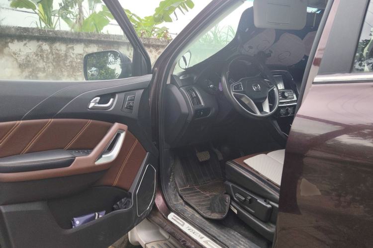 Used JMC Yusheng S350 2016 2.0T Automatic Two-Wheel Drive Gasoline Luxury Version with Sunroof 5 Seats Driver Seat