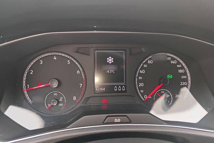 Used Volkswagen T-ROC 2019 280TSI DSG Two-Wheel Drive Comfort Version China VI Standard
