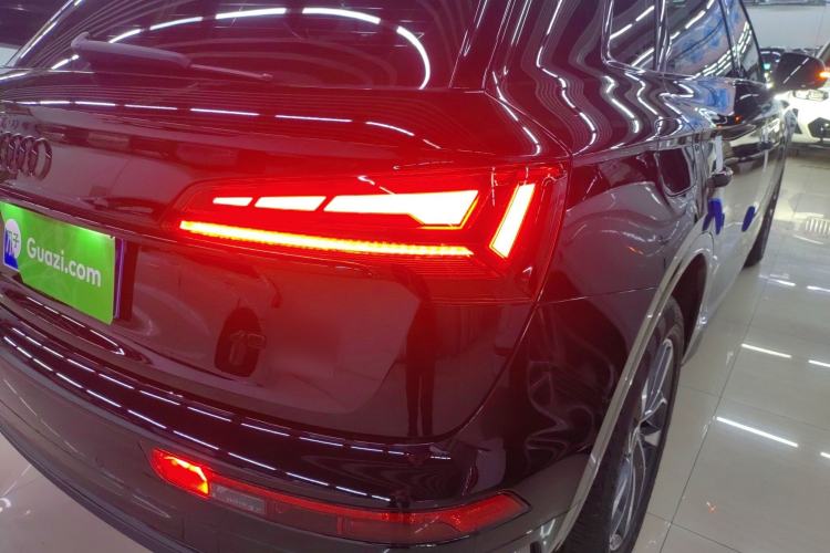 Used Audi Q5L 2023 40T Luxury Dynamic Model Right Rear Taillight
