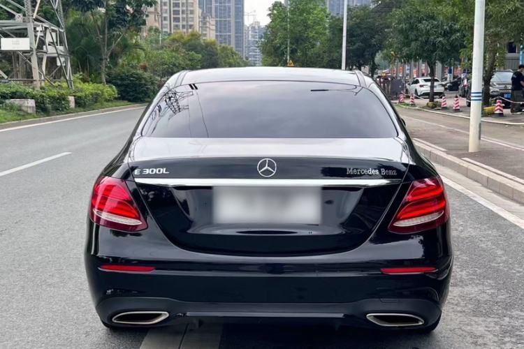 Used Mercedes-Benz E-Class 2017 E 300 Sport Edition Exterior 4