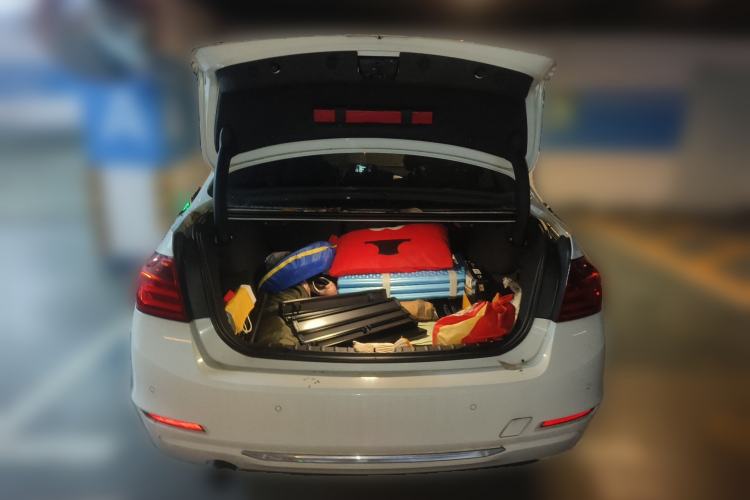 Used BMW 3 Series 2015 320Li Luxury Edition Fashion Model Trunk